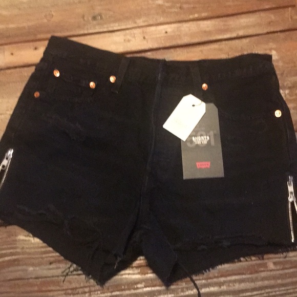Levi Strauss High Rise Shorts - Picture 1 of 5